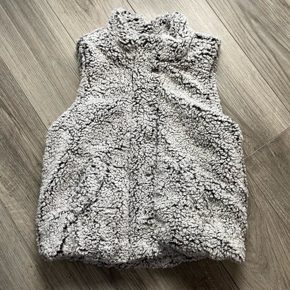 Harper Heritage Fleece‎ Vest Size Small NWT